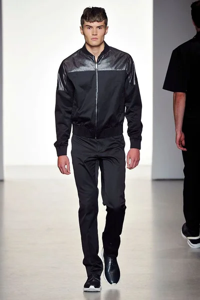 Look 2
